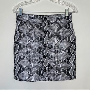 Shinestar Black & Grey Snakeskin Mini Skirt
